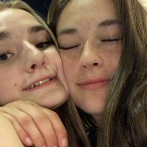 Meet your Posher, Sidney